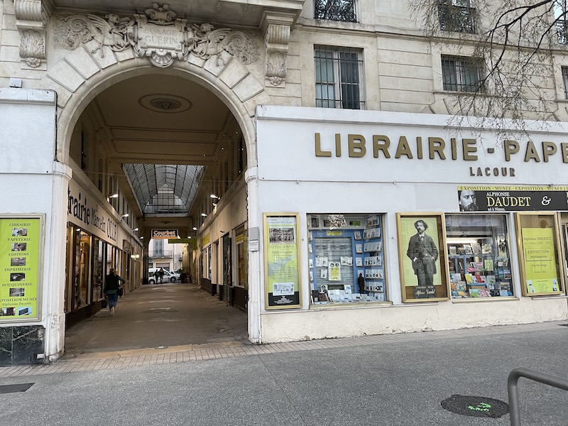 Librairie Nimes ©Jeremy Flament