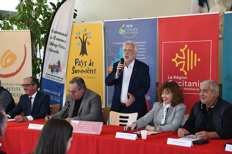 PETR Vidourle Camargue signature contrats bourgs centres 33