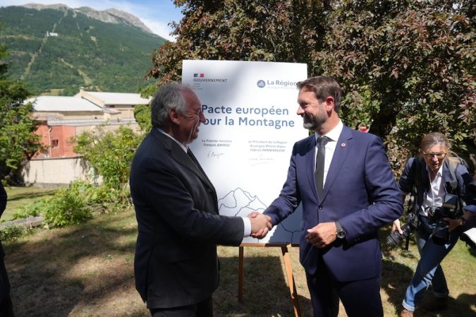 Signature Pacte européen de la montagne 800px