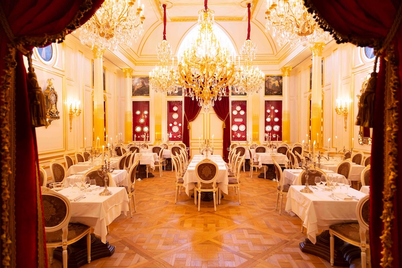 Les grands buffets salon jean de la Fontaine