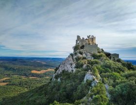A l ombre du chateau de Montferrand0006 Gilles Delerue ADT34 2