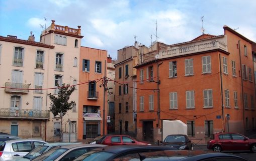 Perpignan place fontaine neuve parking