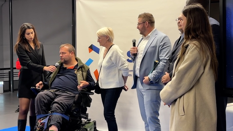 225DD1AF 837F 4C5A A8C1 BB8B5B34E479