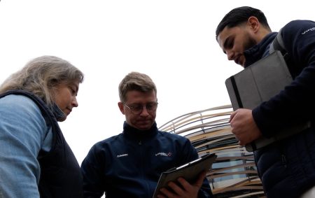 com agents liaison.jpg3