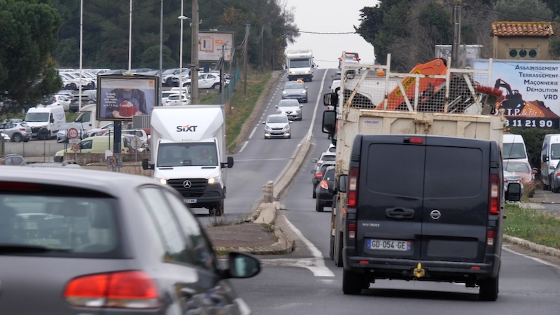 com agents liaison.jpg4