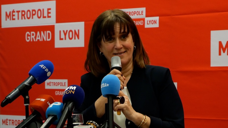 Véronique Sarsell, présidente de la Métropole de Lyon