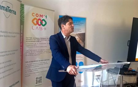 Miniature Grasse Com'1 Lab