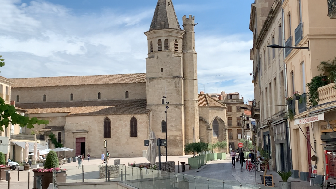 Béziers : Comment cette ville a réussi sa mutation pour redevenir une ville attractive ? Interview exclusive de son Maire Robert Ménard